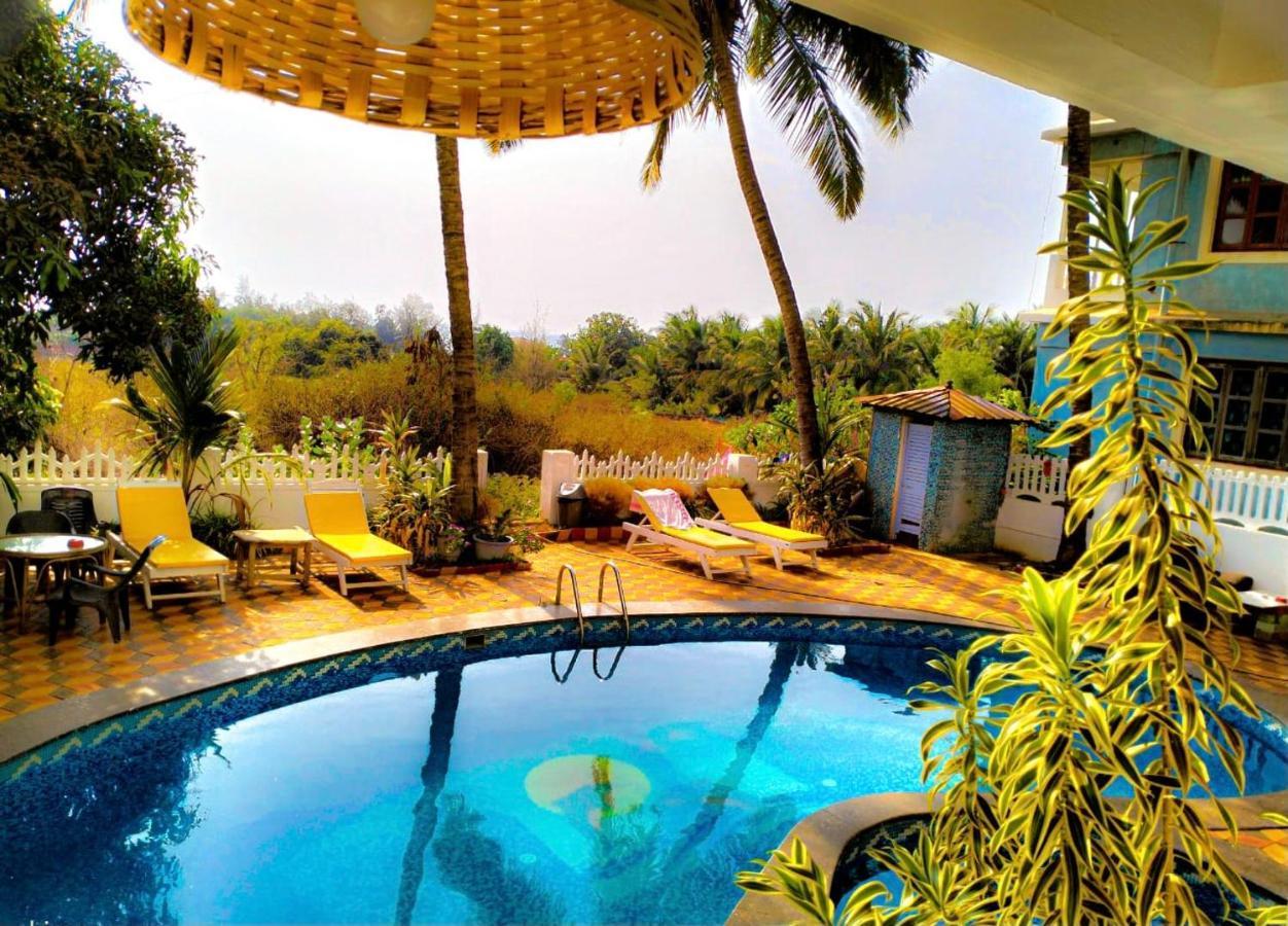 The Turquoiise House Hotel Morjim Exterior foto