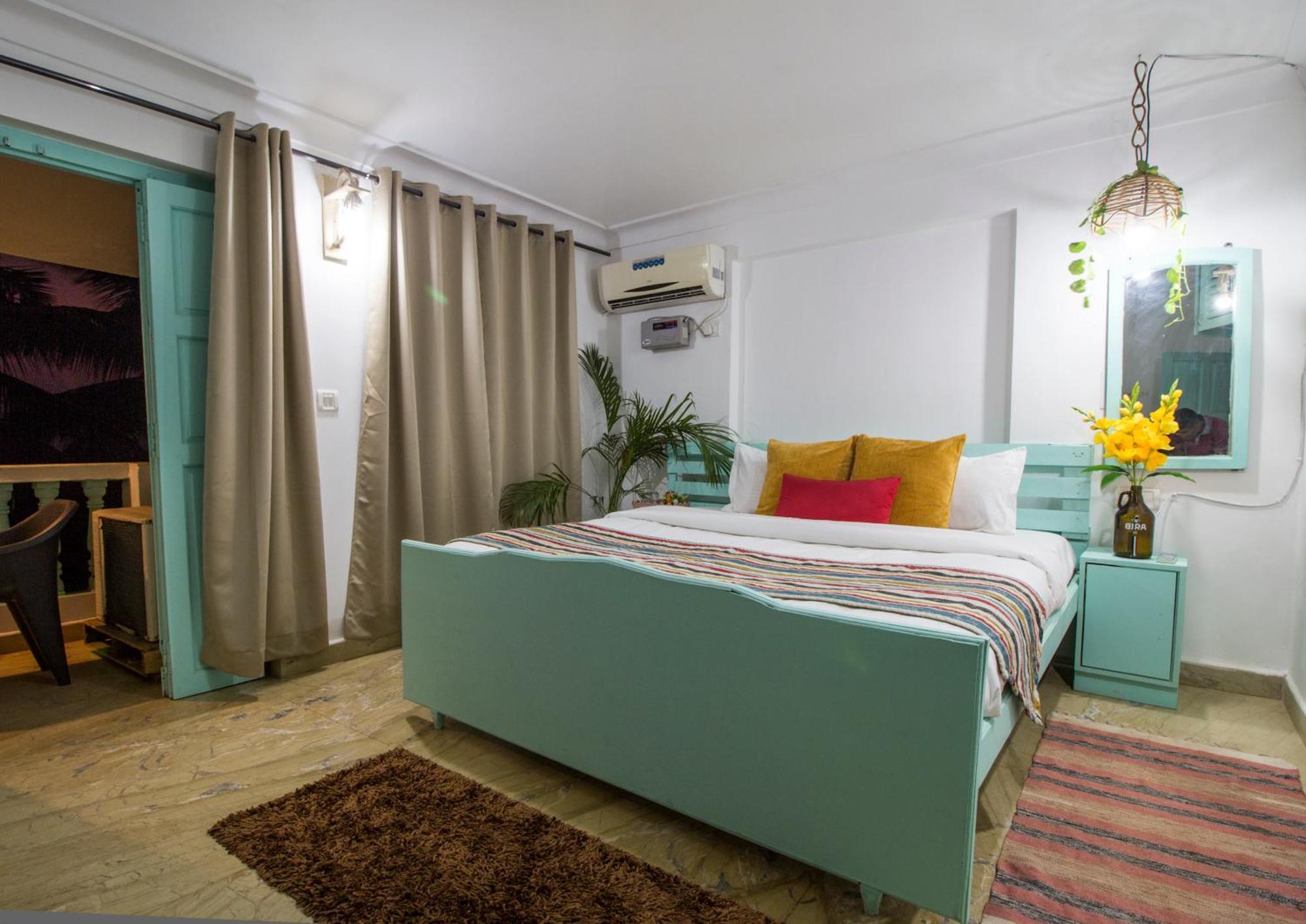 The Turquoiise House Hotel Morjim Exterior foto